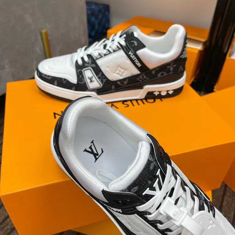 Louis Vuitton Shoe 